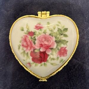 Porcelain Heart Box Pink Red Flowers